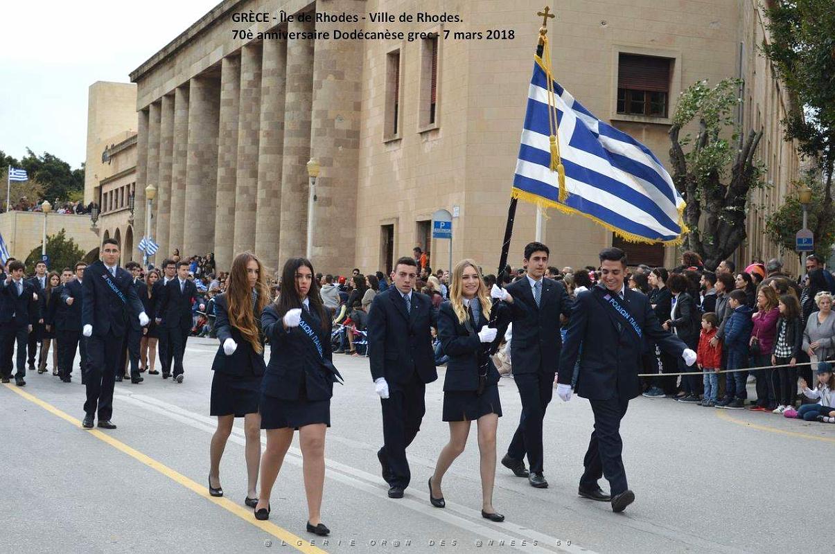 275- Rhodes- Defile Dodecanese grec.JPG